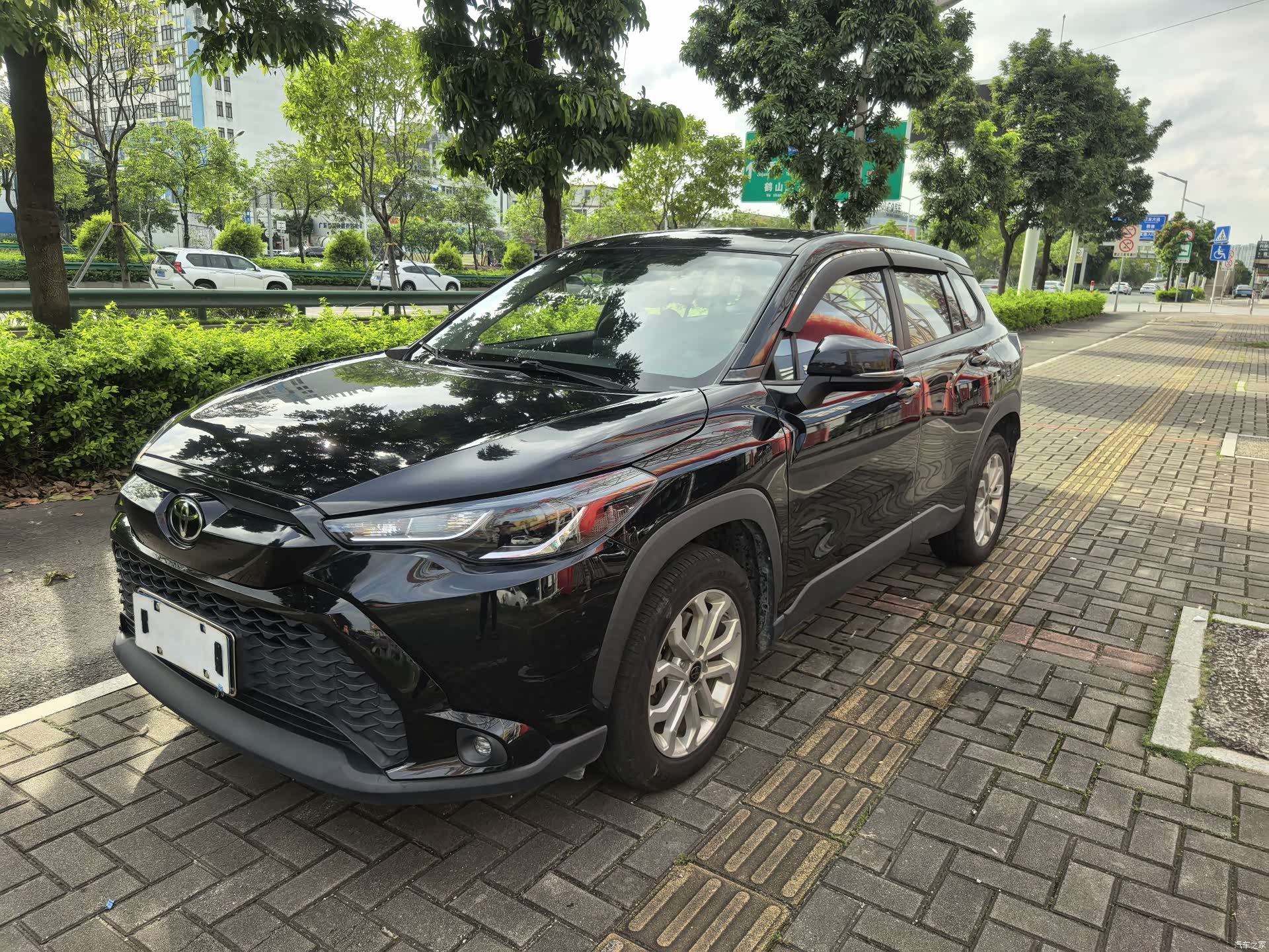 Toyota Frontlander, 2022 1