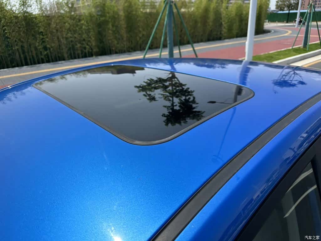 Geely Binray, 2018 20