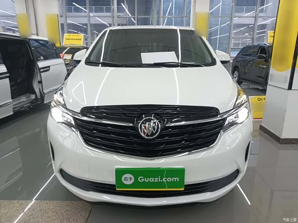 Buick GL8, 2022 3