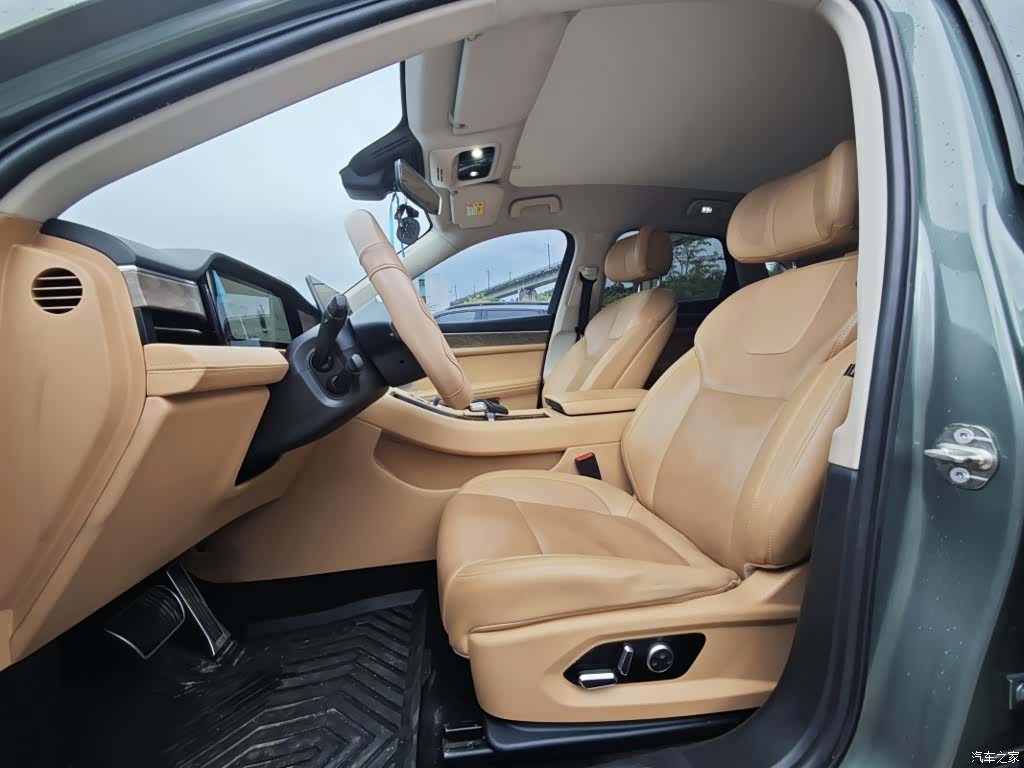AITO M5, 2022 все фото