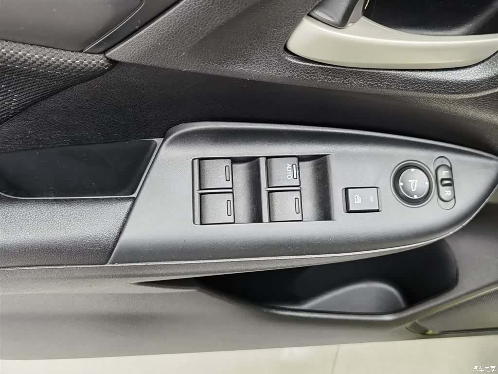 Honda Fit, 2014 9