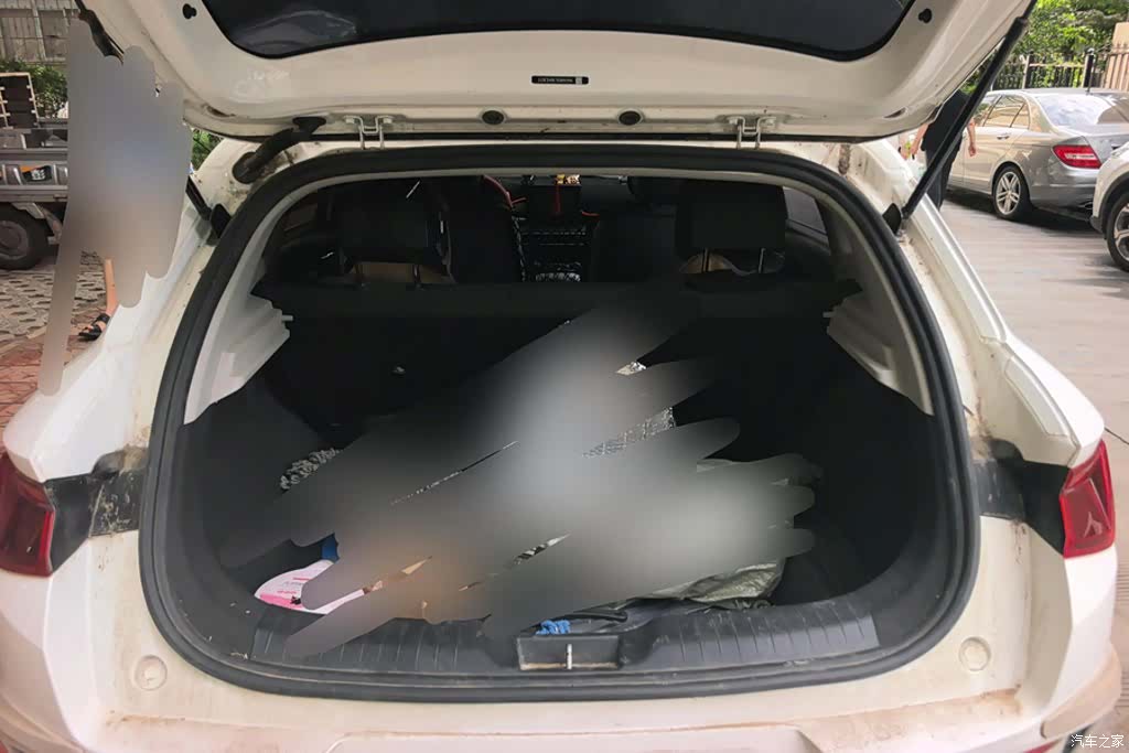 BYD E2, 2020 4