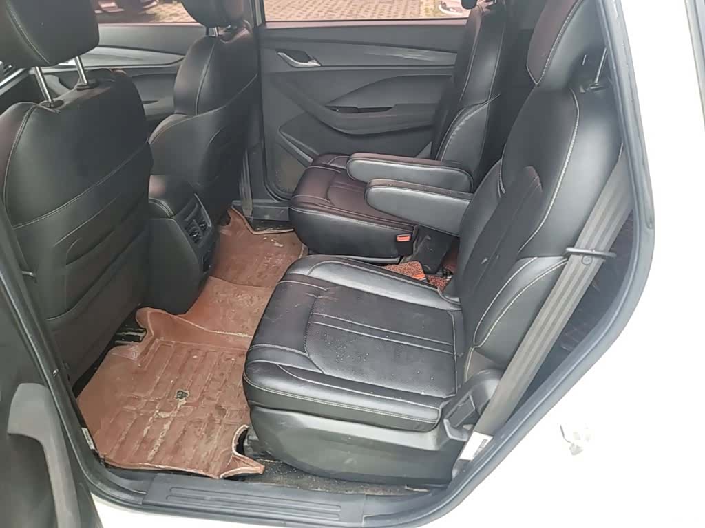 Wuling 360, 2019 17