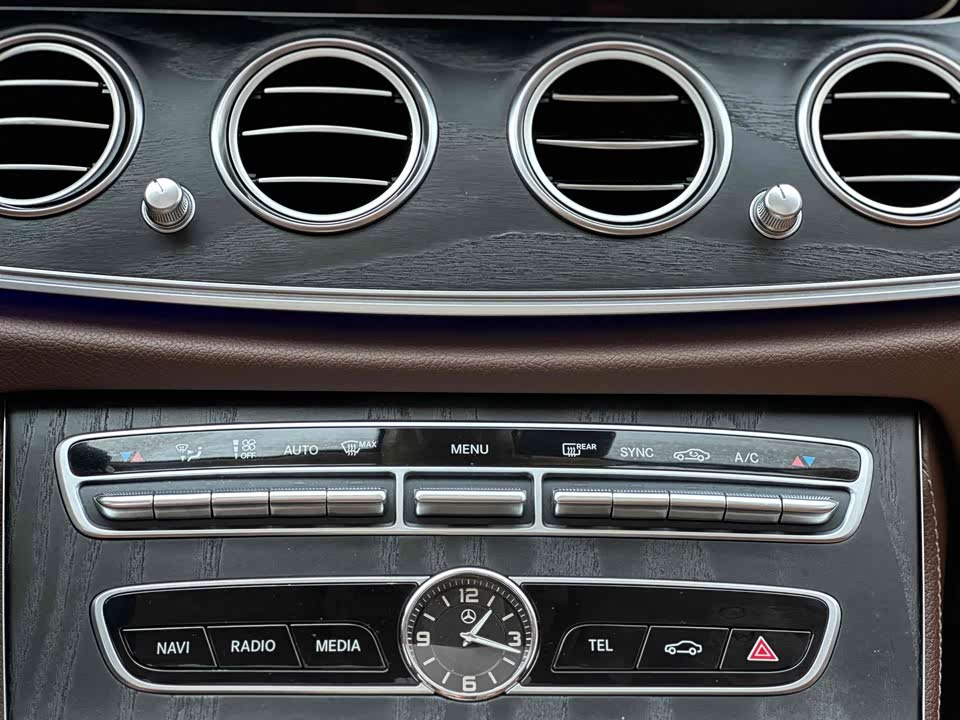 Mercedes-Benz E-class Mercedes-Benz E-class