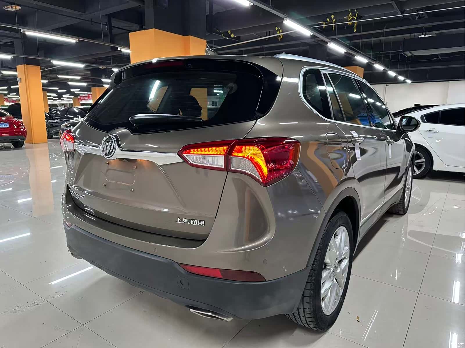 Buick Envision Plus, 2019 10