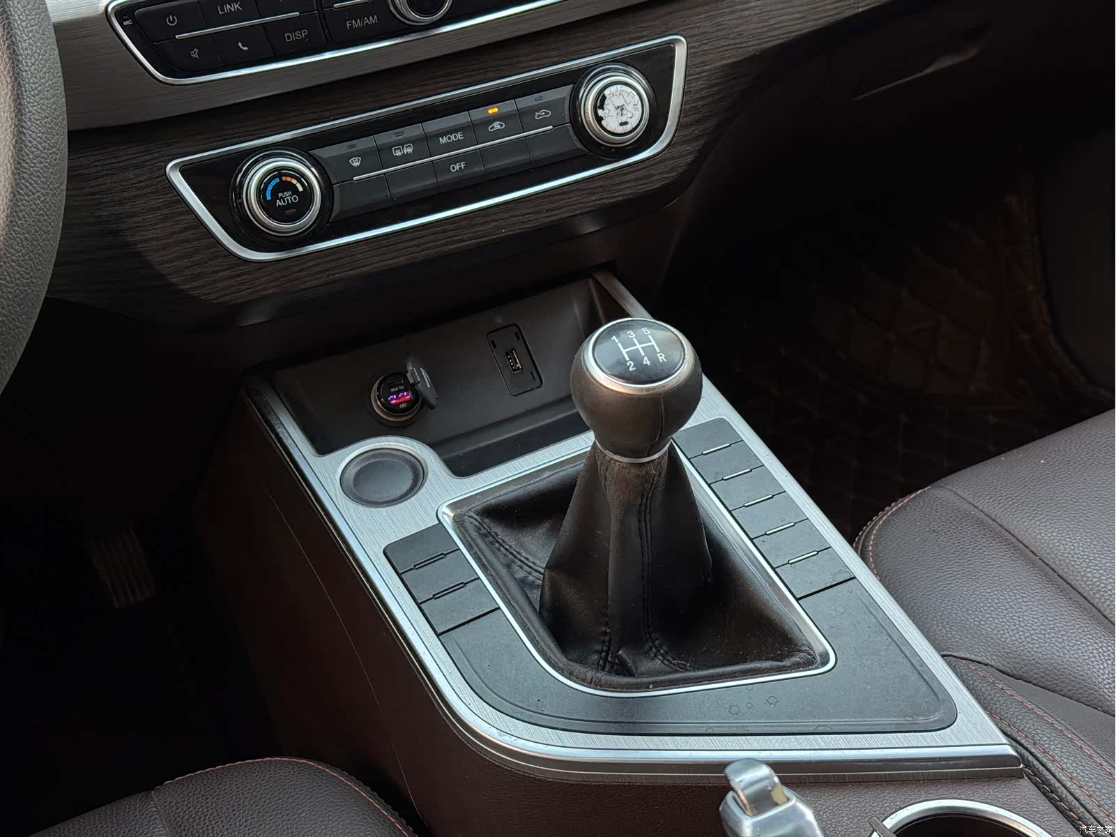 DongFeng X5, 2017 11