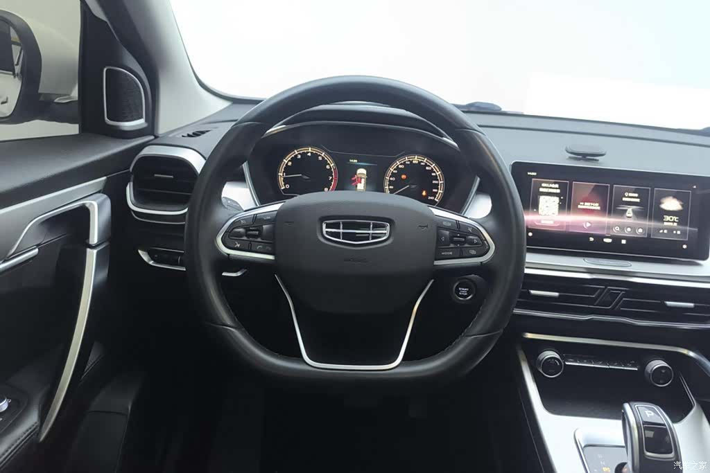 Geely Coolray, 2021 15