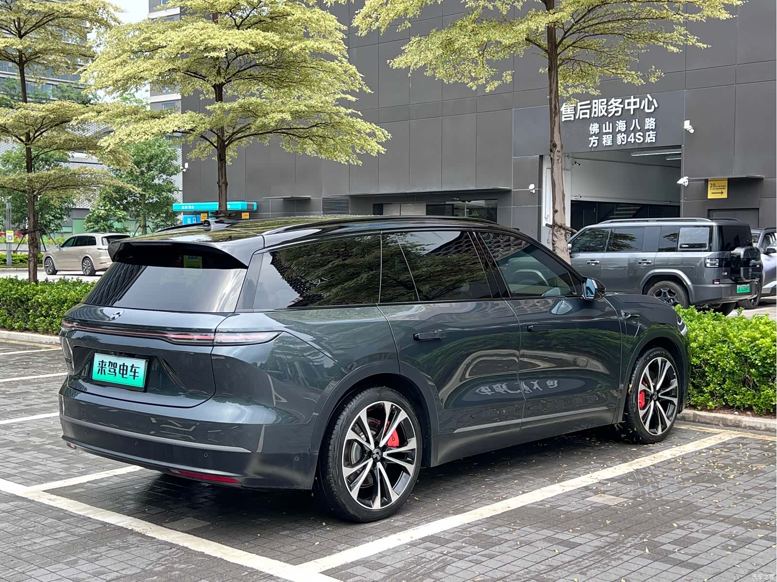 NIO ES8, 2023 7