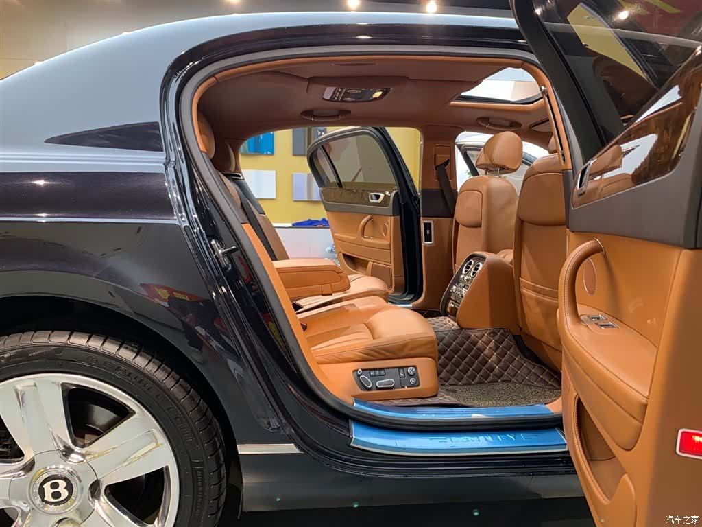 Bentley Flying Spur, 2012 10