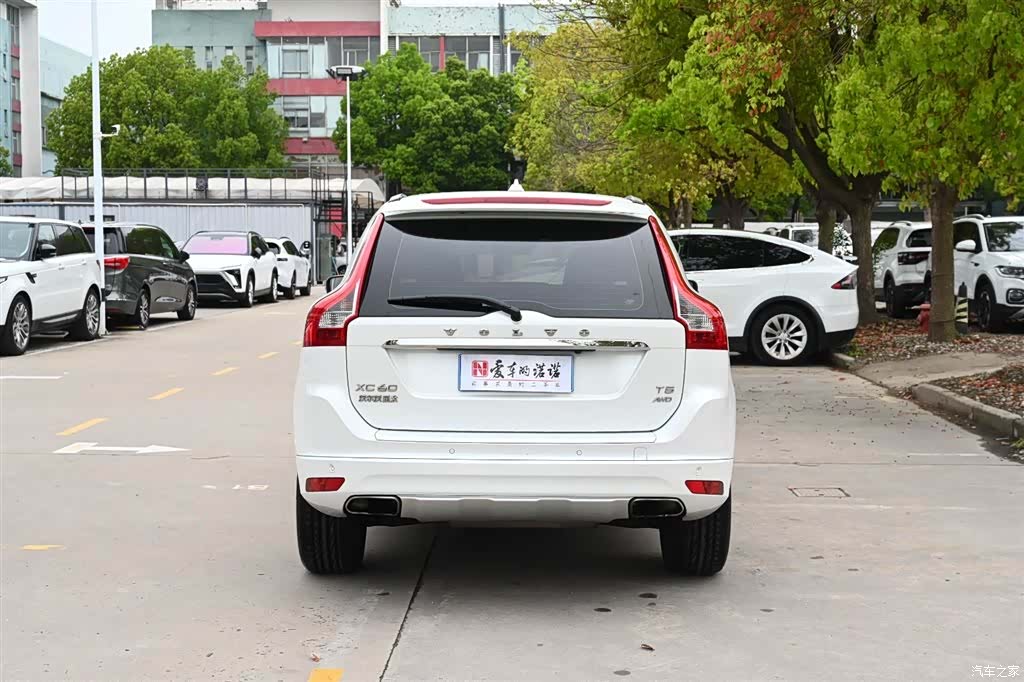 Volvo XC60, 2017 все фото