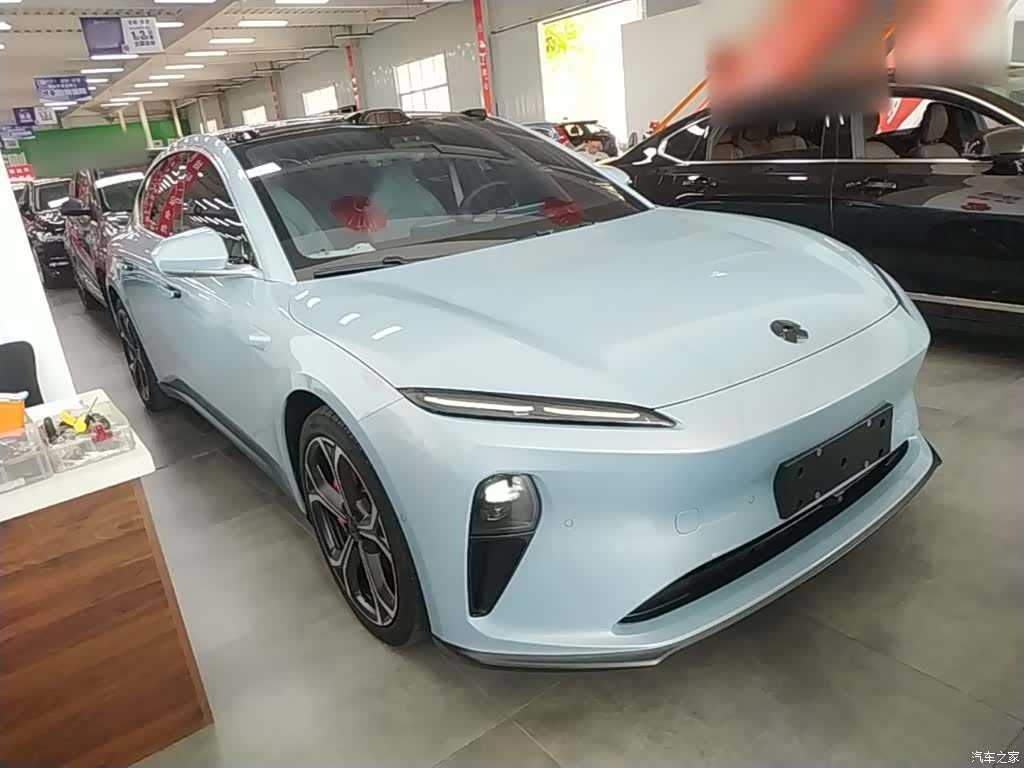 NIO ET5, 2024 4