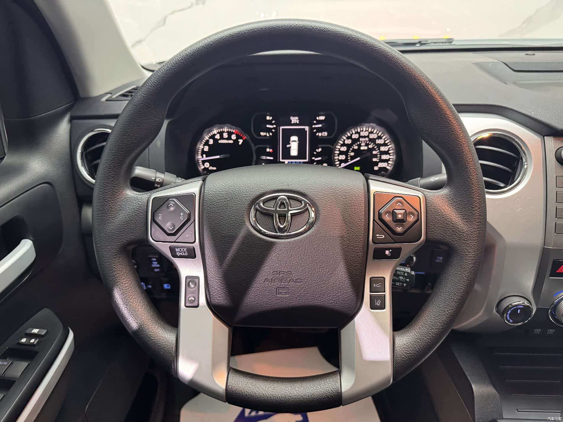 Toyota Tundra, 2023 11