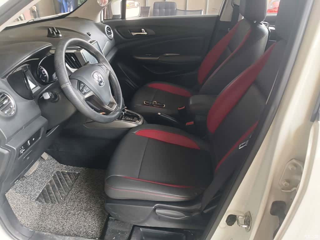 Changan CS15, 2017 15