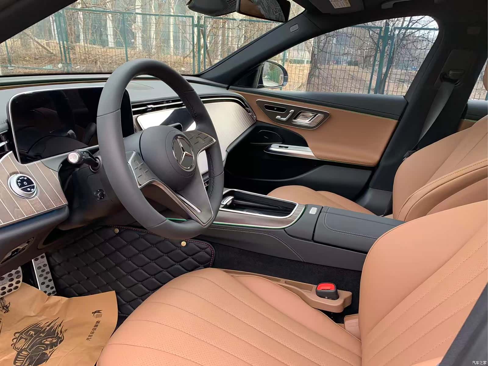 Mercedes-Benz E-Class, 2024 20