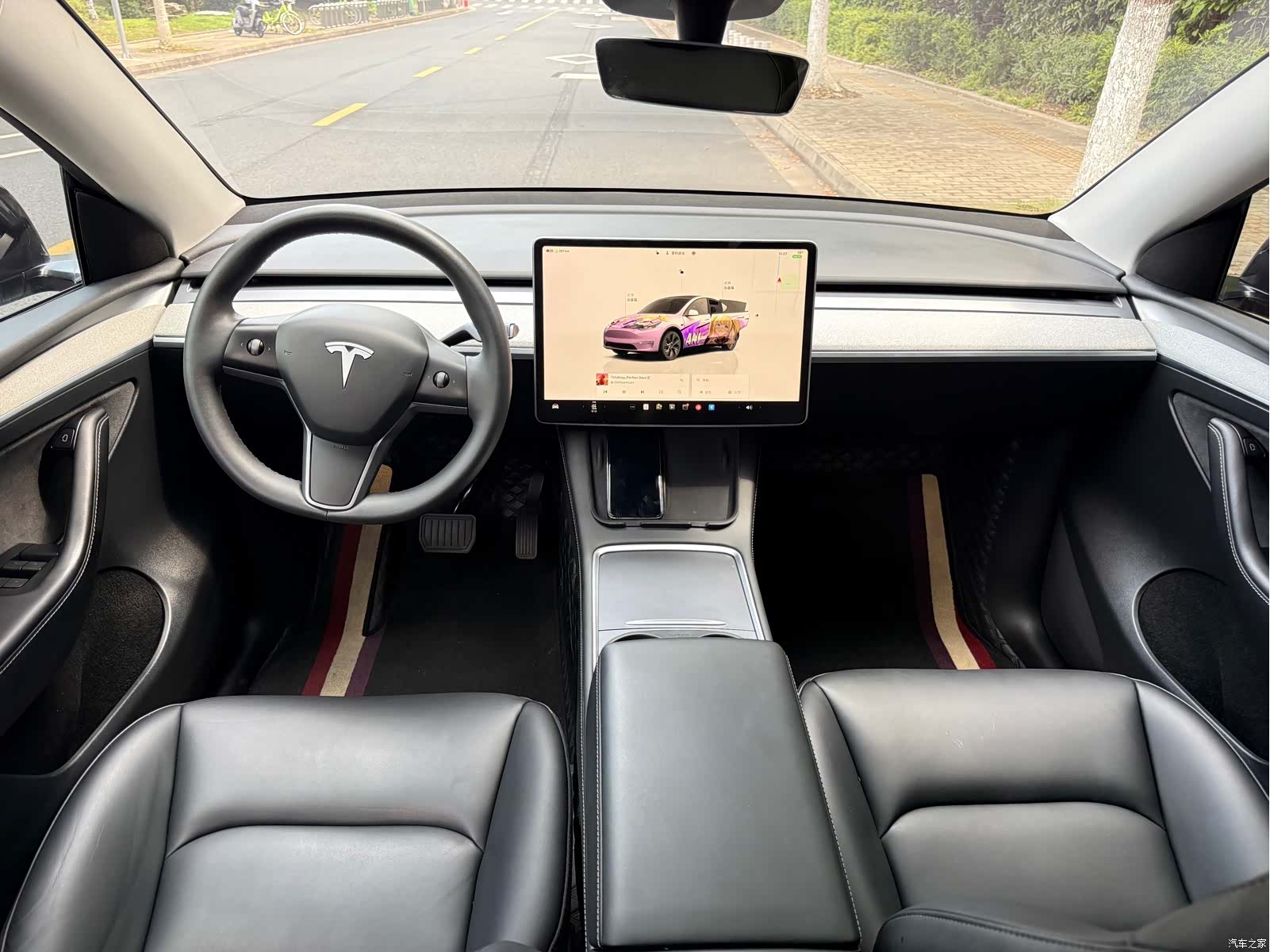 Tesla Model Y, 2024 6