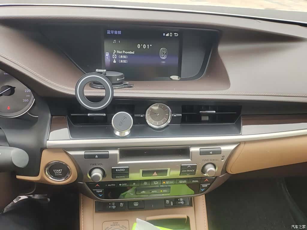Lexus ES, 2017 6