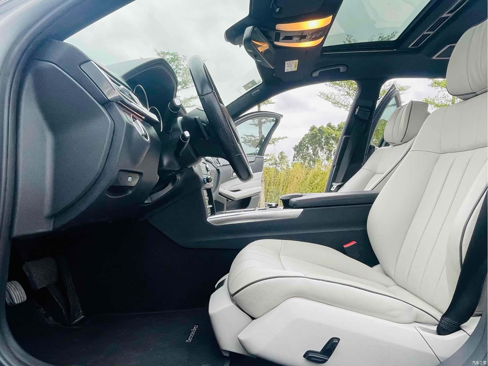 Mercedes-Benz E-Class, 2015 11