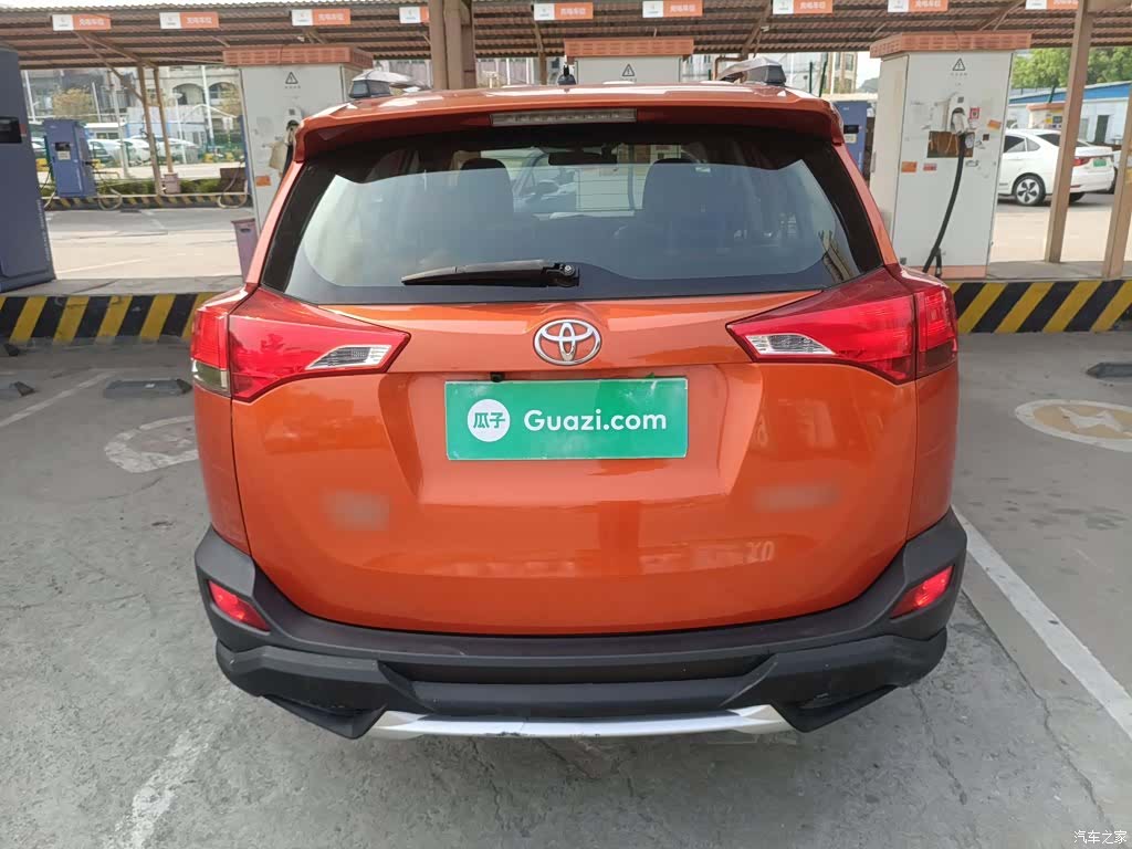 Toyota RAV4, 2014 6