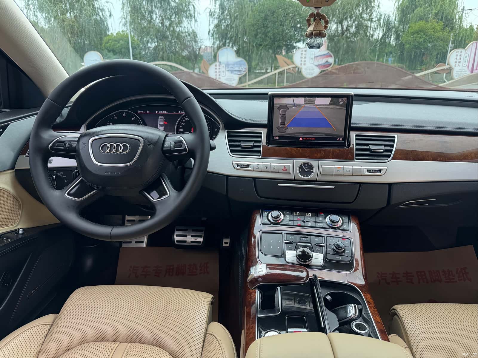 Audi A8L, 2013 23