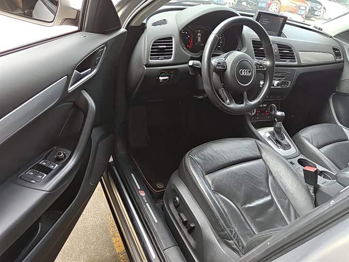 Audi Q3 2015 35 TFSI quattro ji shu xing
