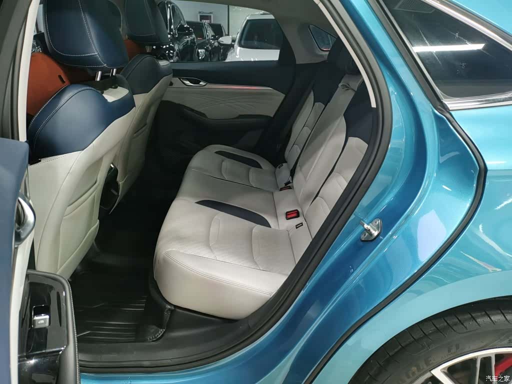 Geely Preface, 2020 17