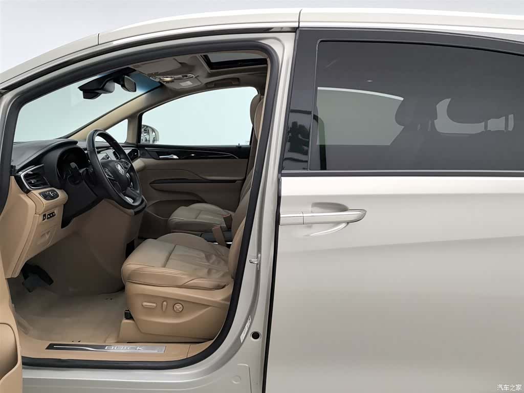 Buick GL8, 2017 10