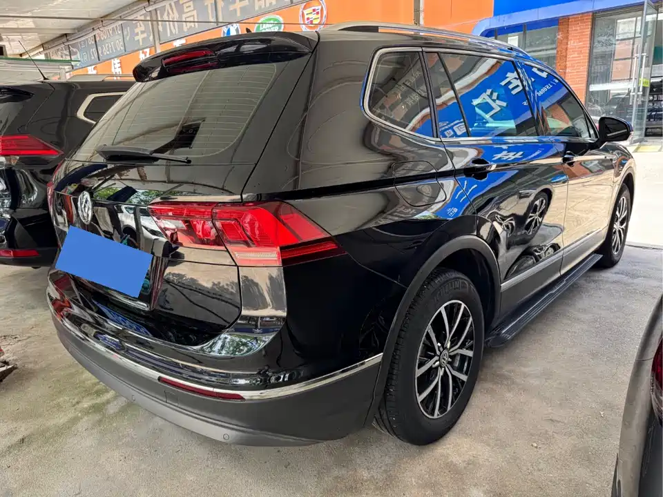 Volkswagen Tiguan L