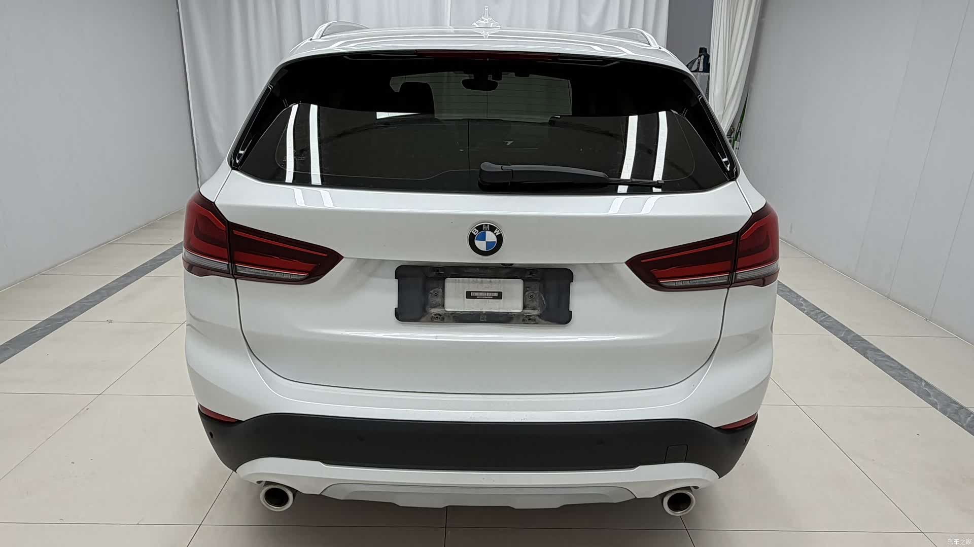 BMW X1, 2022 все фото