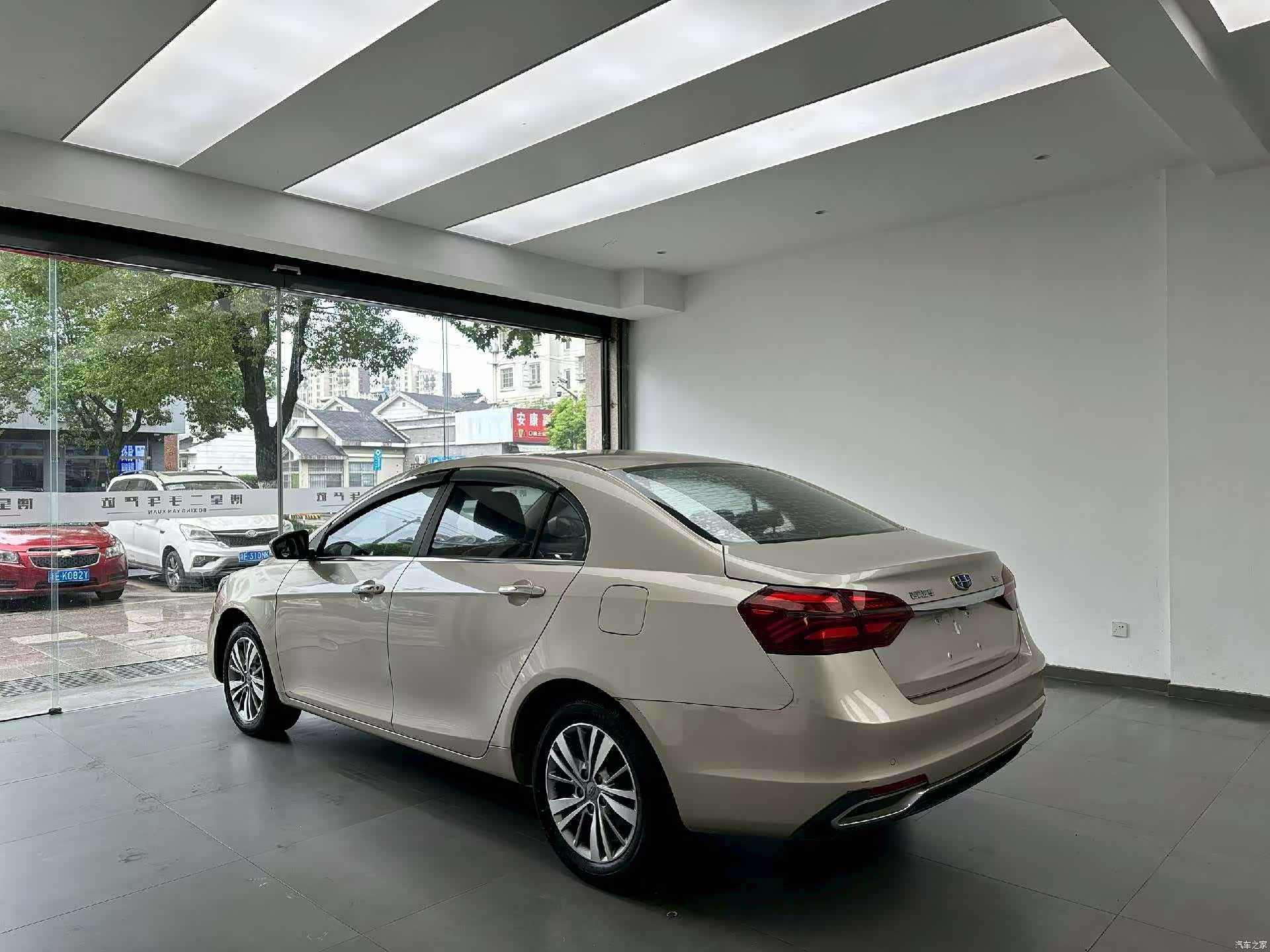 Geely Emgrand, 2018 7