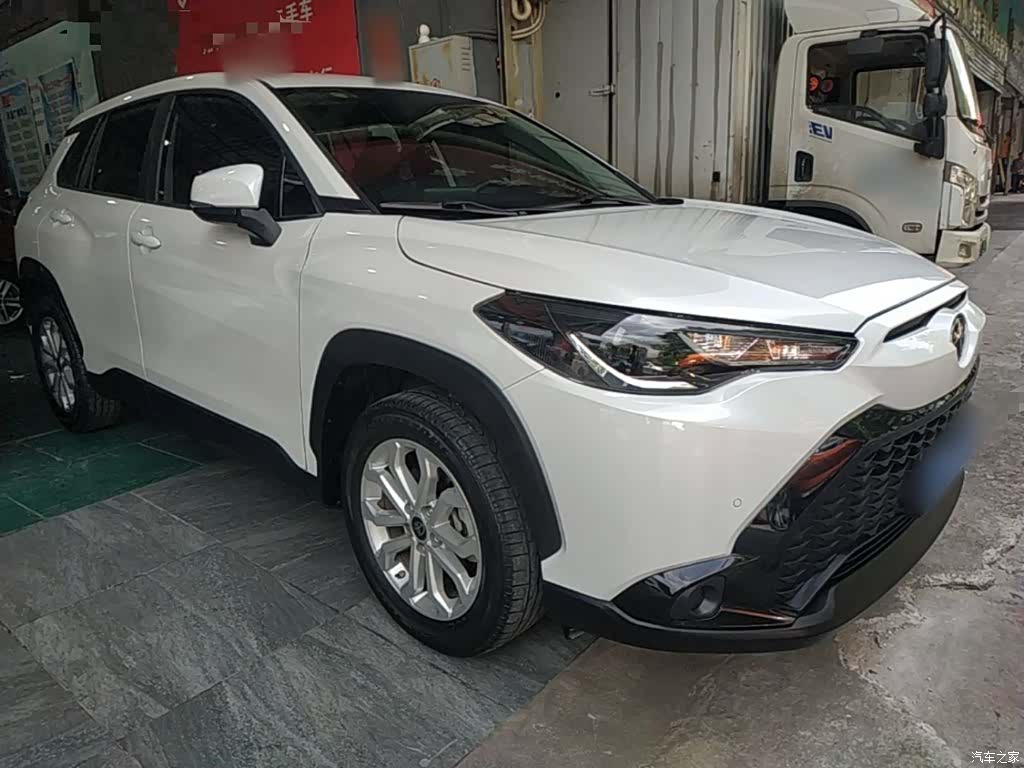 Toyota Frontlander, 2023 4