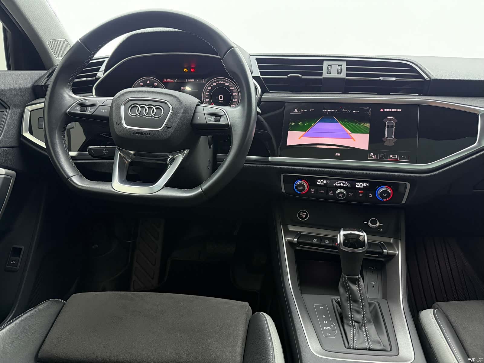 Audi Q3, 2023 9