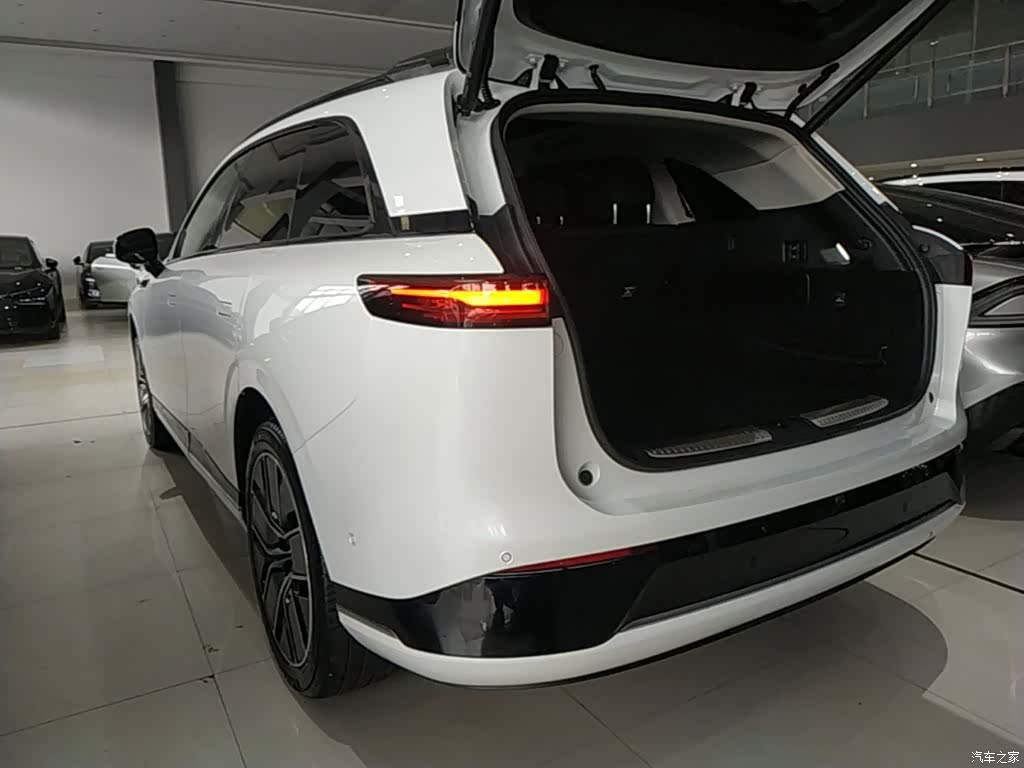 Xpeng G9, 2023 23