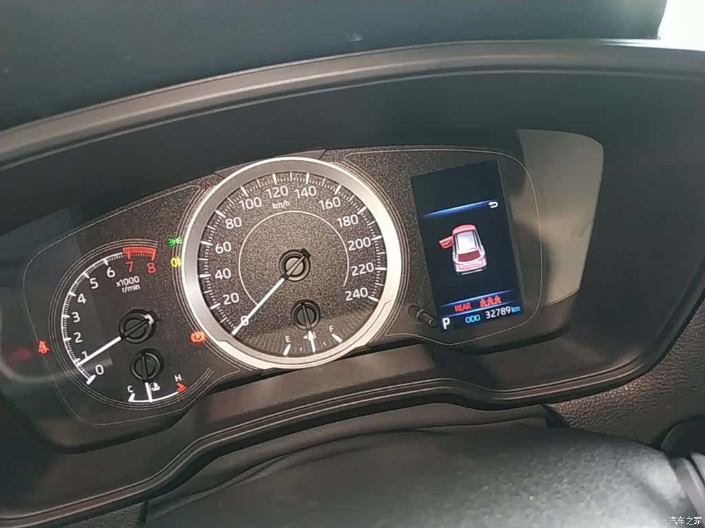Toyota Frontlander, 2023 12