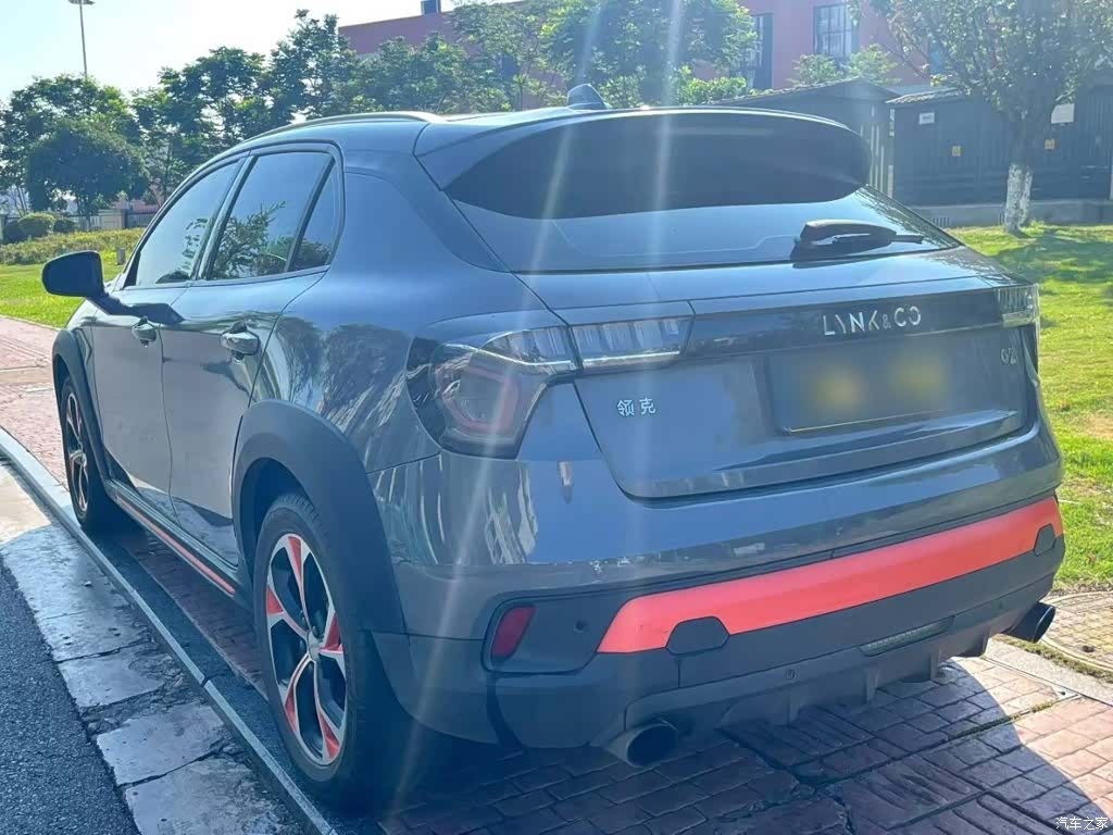 Lynk & Co 01, 2018 все фото