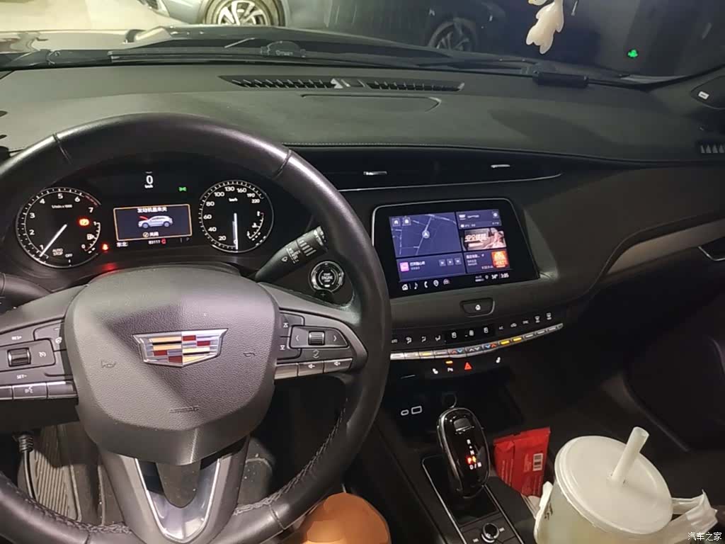 Cadillac XT4, 2020 10
