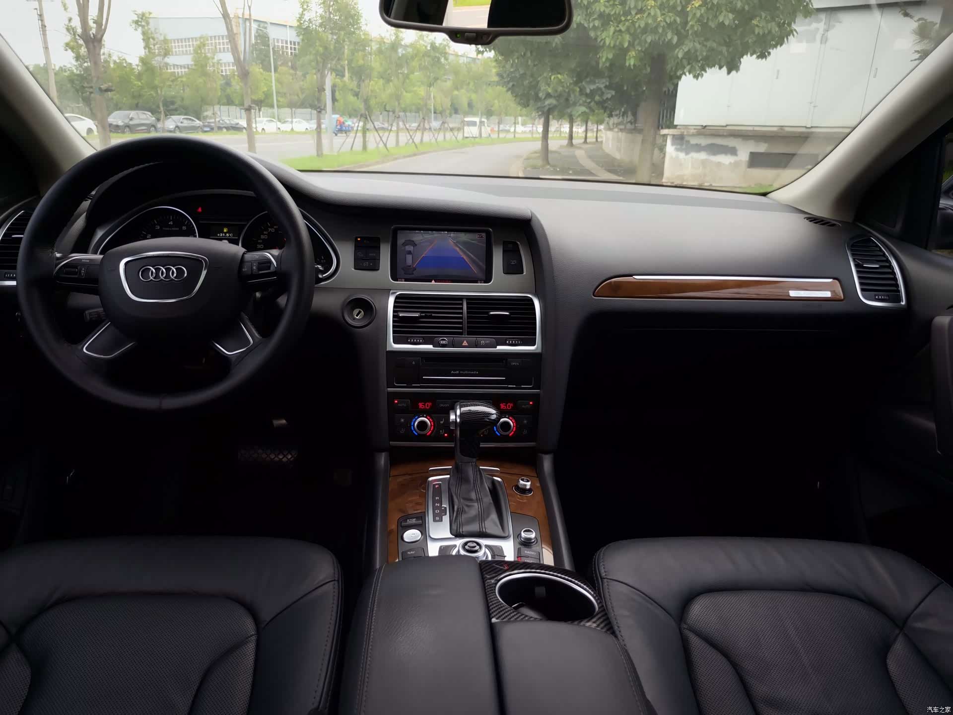 Audi Q7, 2015 11