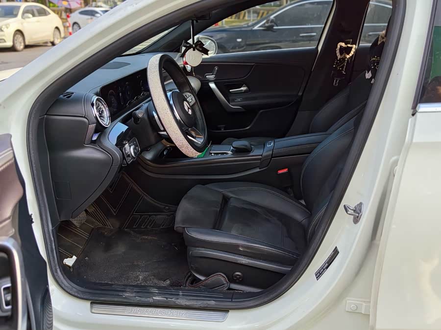 Mercedes-Benz A-Class 2021, фото 8
