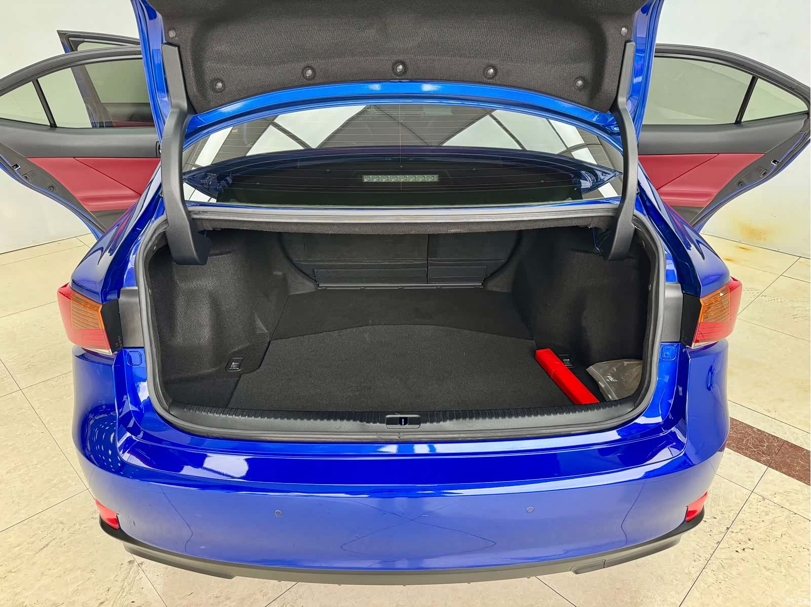 Lexus IS, 2018 23