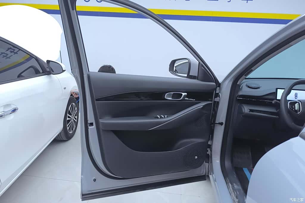 Geely Galaxy E5, 2025 7