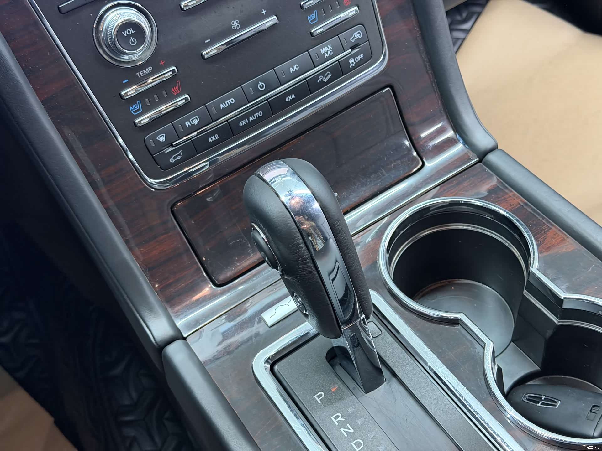 Lincoln Navigator, 2017 18
