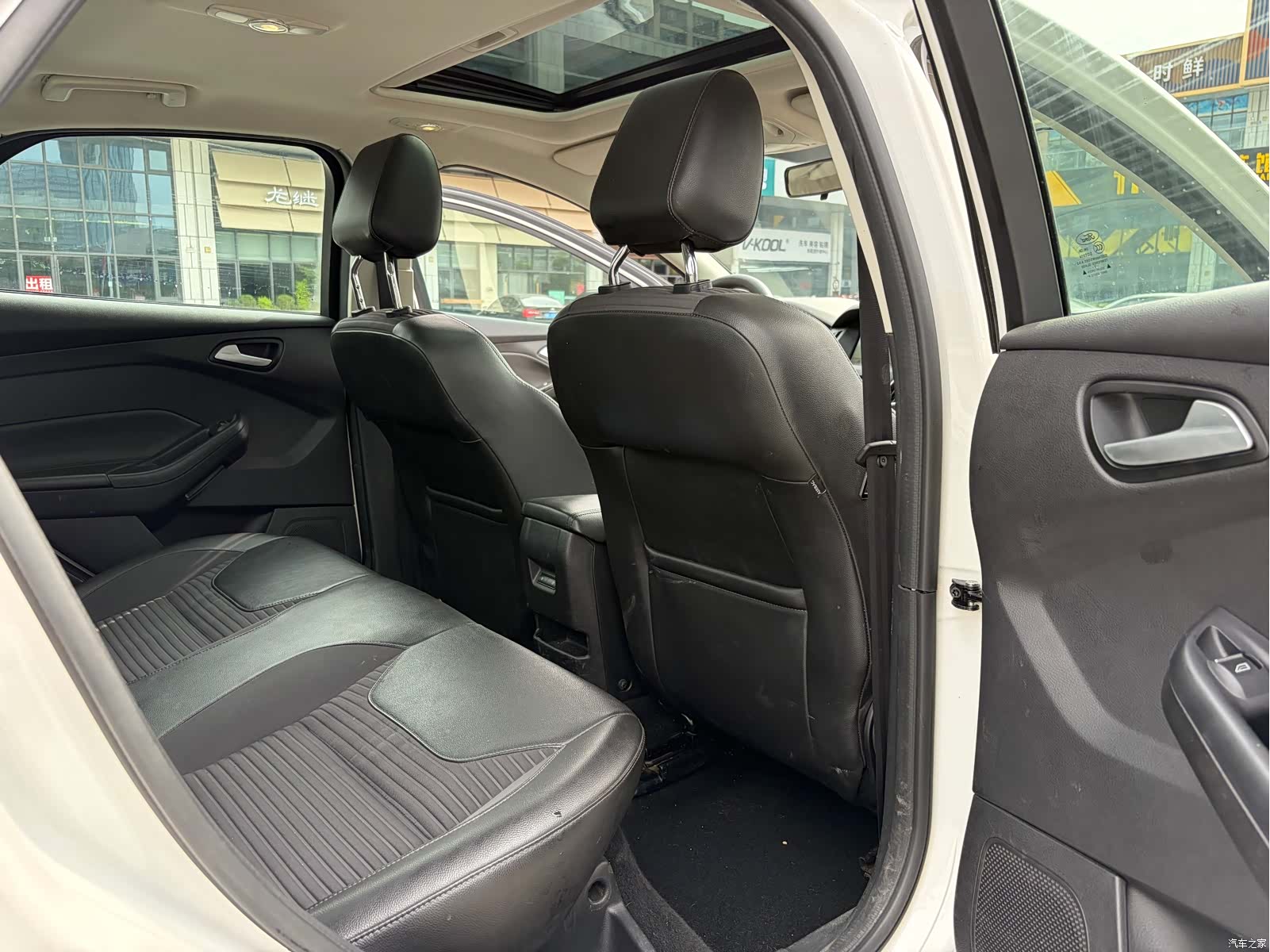 Ford Focus, 2018 все фото