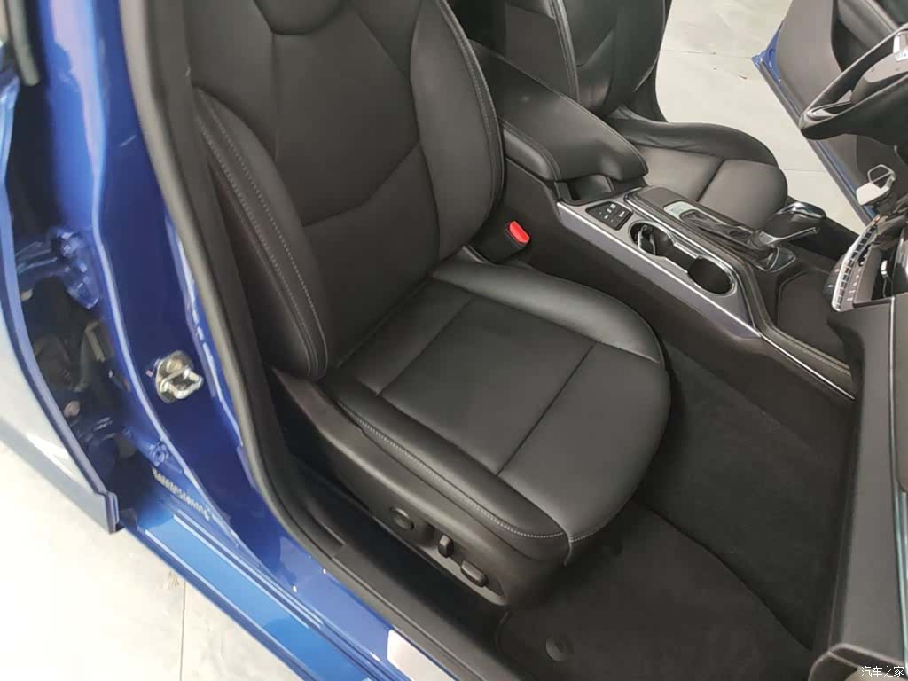 Cadillac CT4, 2021 25