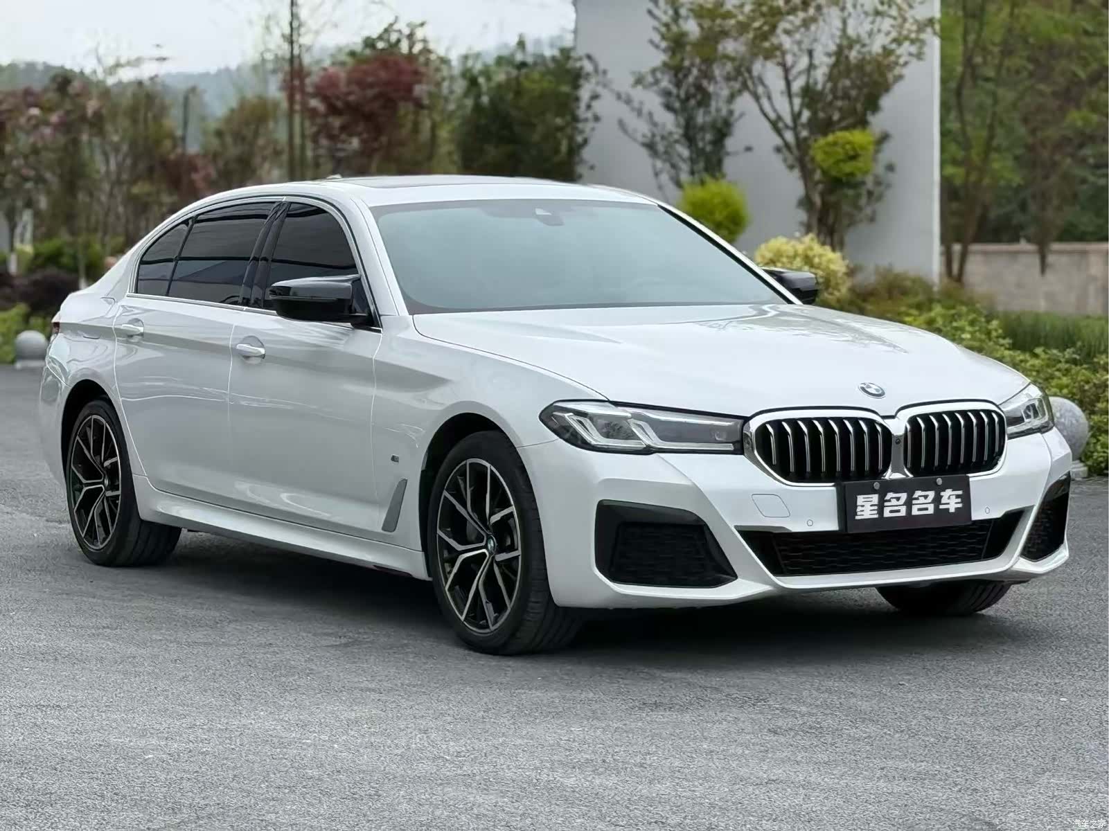 BMW 5 Series, 2023 3