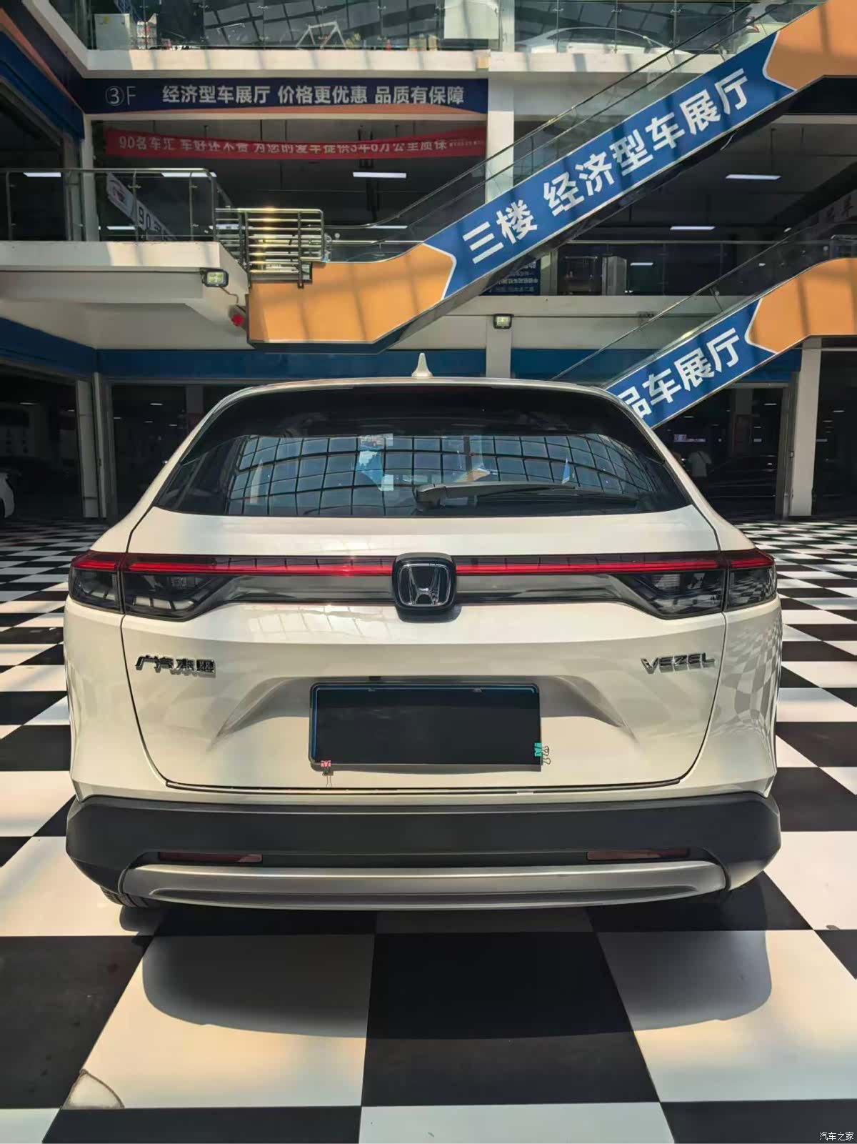 Honda Vezel, 2023 13