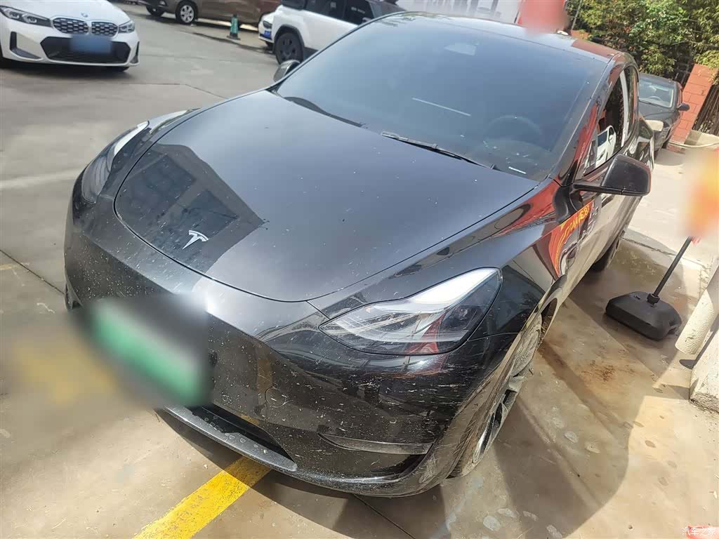 Tesla Model Y, 2022 1