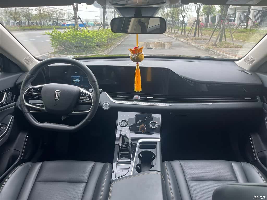 Bestune B70, 2023 10