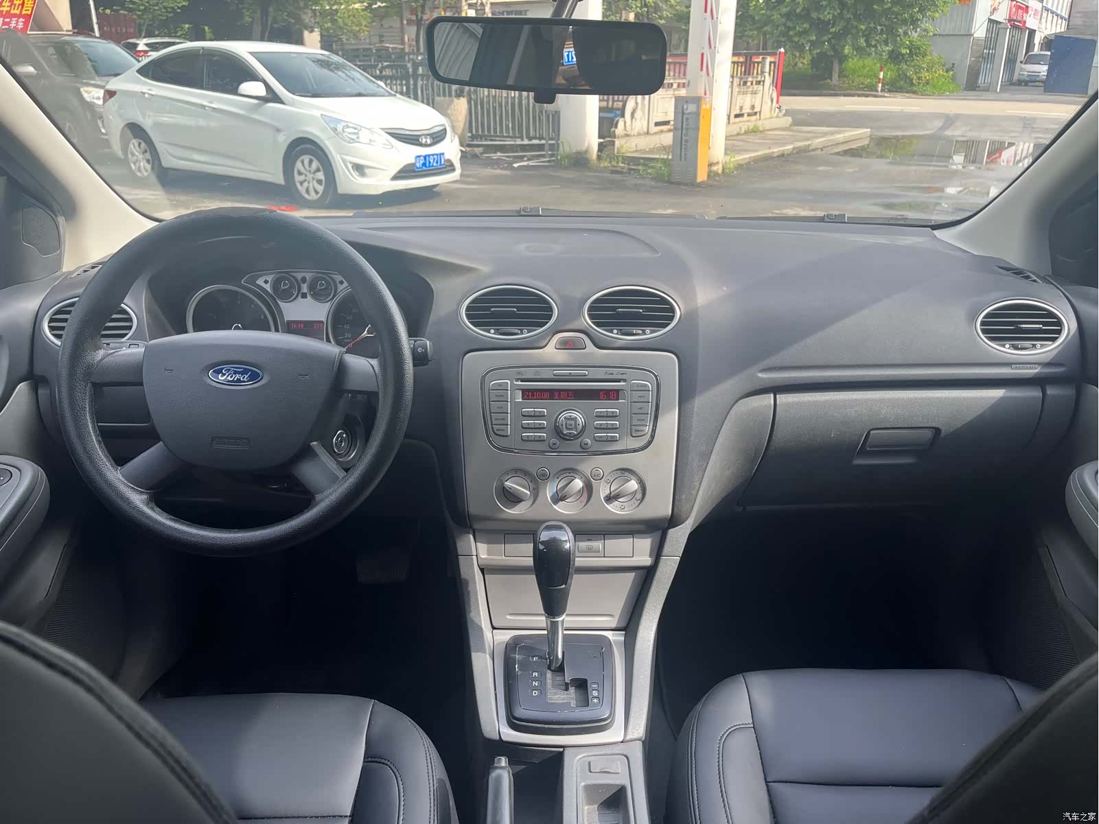 Ford Focus, 2015 13