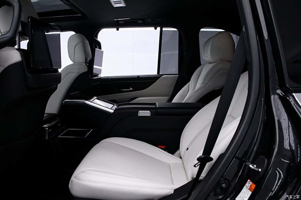 Lexus LX, 2024 15