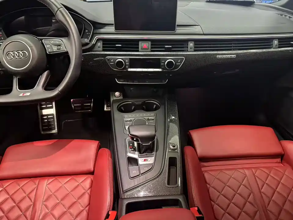 Audi S4