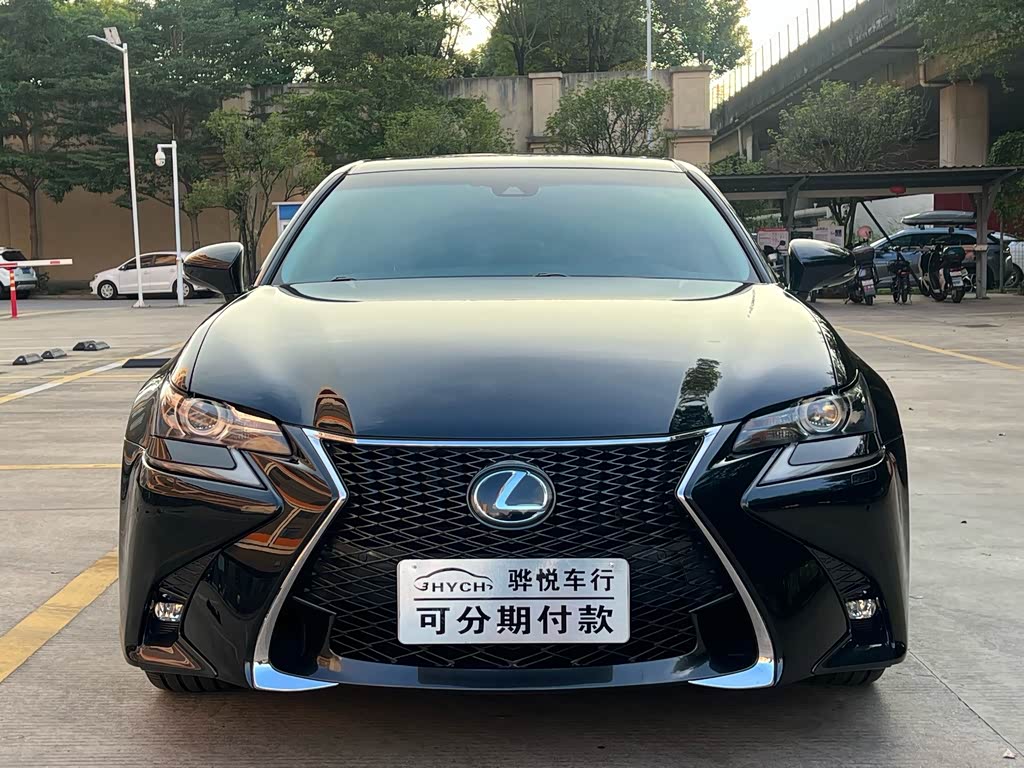Lexus GS 2016 300h Lead